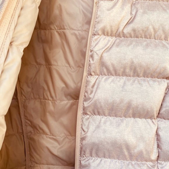 Eddie Bauer Down Vest Women’s Medium CirrusLite EB650 Zip NWT - Picture 8 of 11